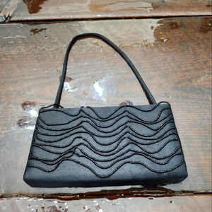 👸👜 Victoria's Secret Formal Wrist Purse with snap closure